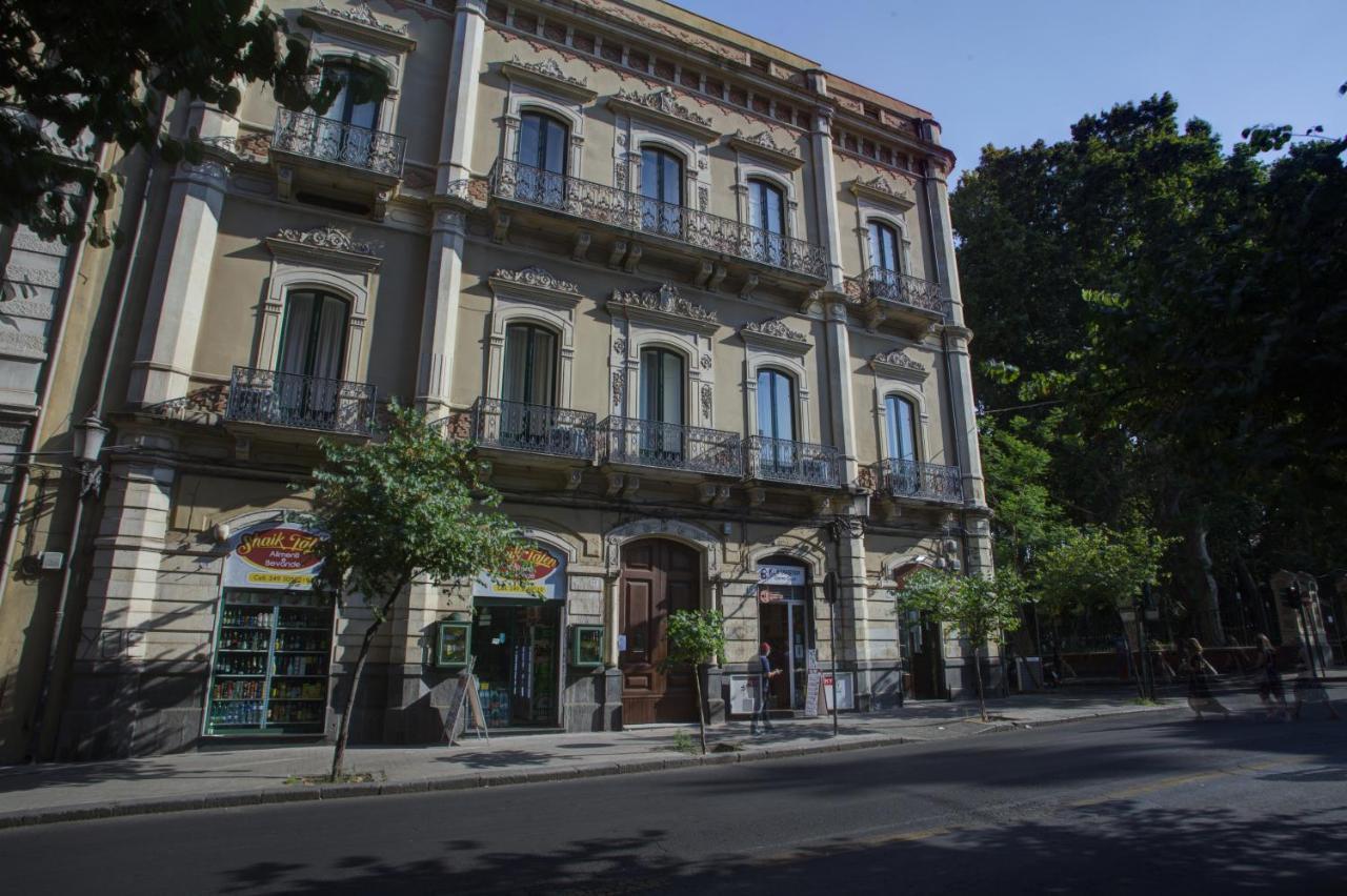 Palazzo Pastura B&B And Apartments 卡塔尼亚 外观 照片