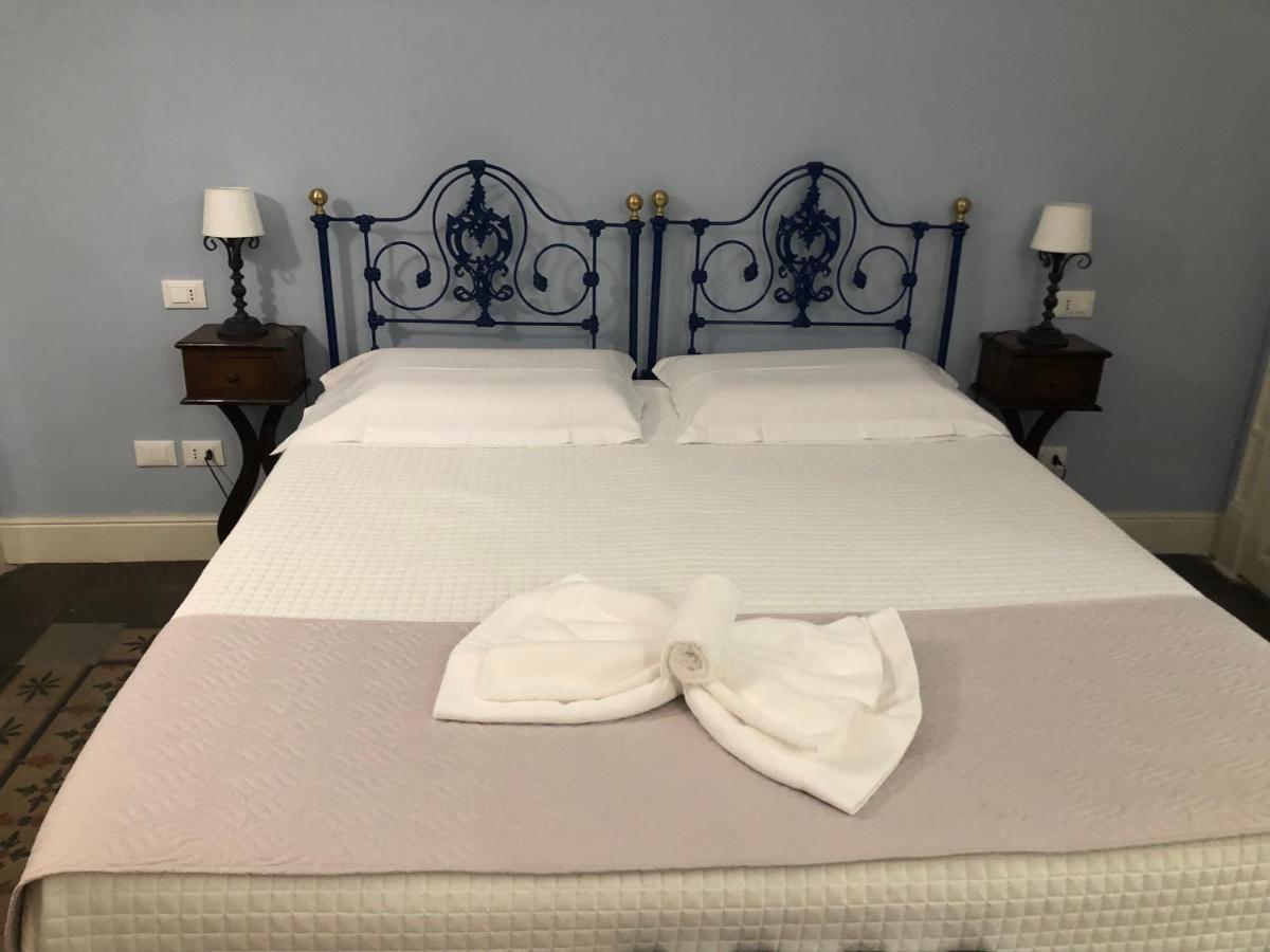 Palazzo Pastura B&B And Apartments 卡塔尼亚 外观 照片